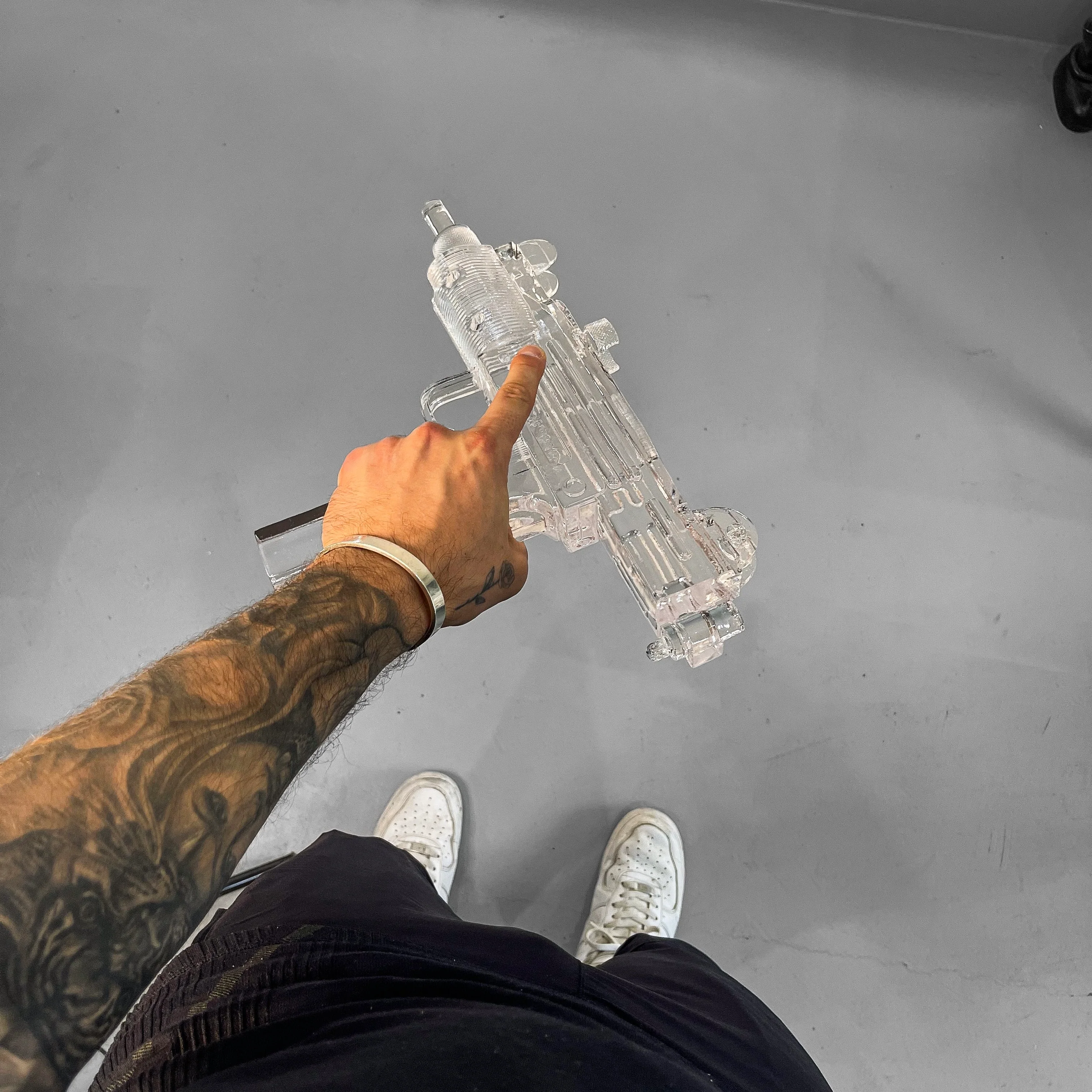 Crystal Uzi RAFFLE - 200 Tickets - Image 3